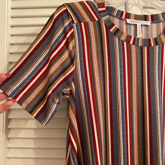 BCBGeneration striped dress size M NWT - Picture 3 of 4
